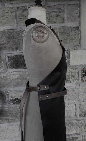 DeliVita Leather Apron